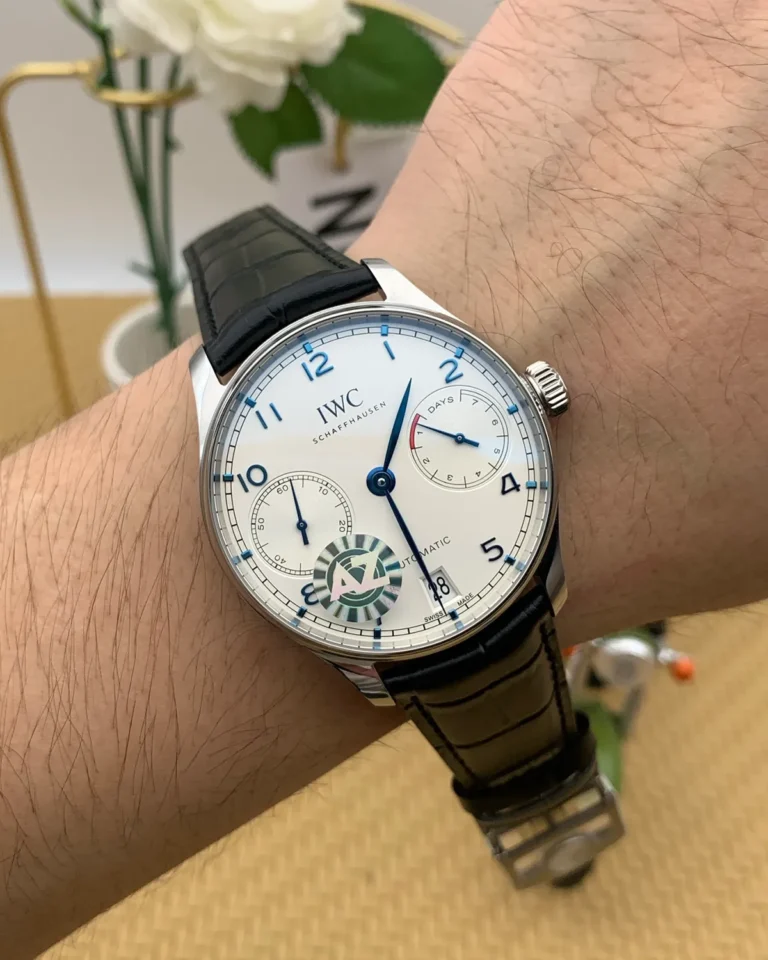 The Heritage Maritime Executive – White & Blue Leather