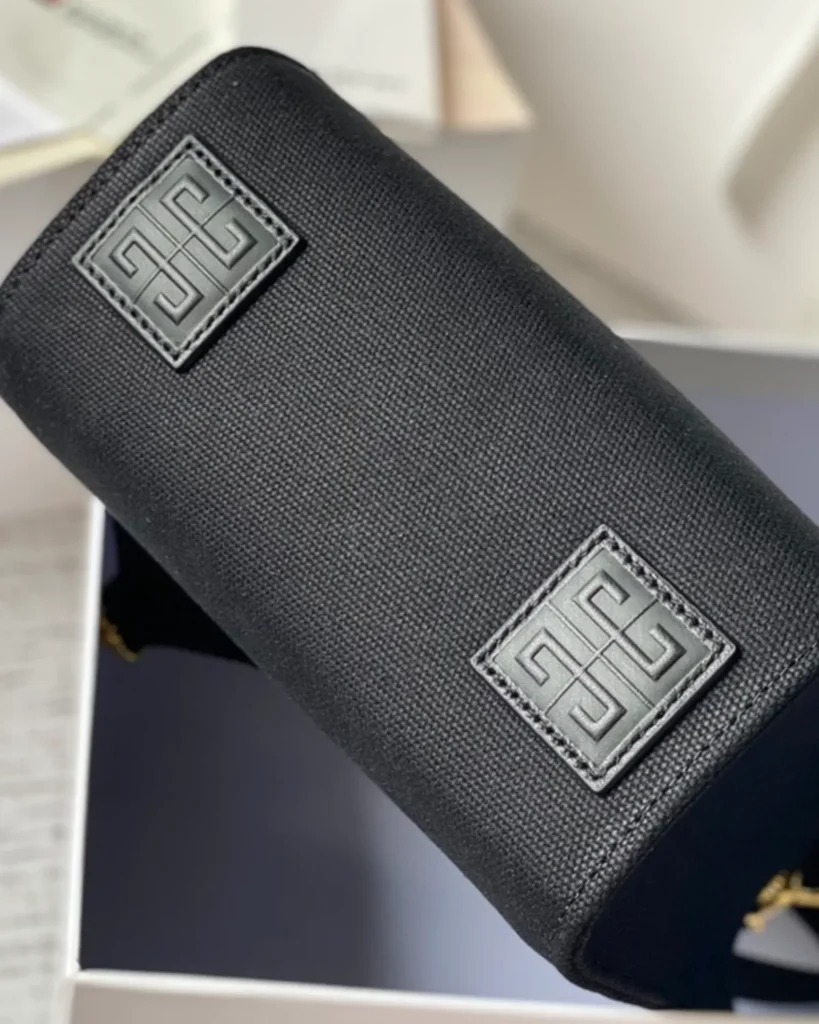Black Logo Box Shopper — base