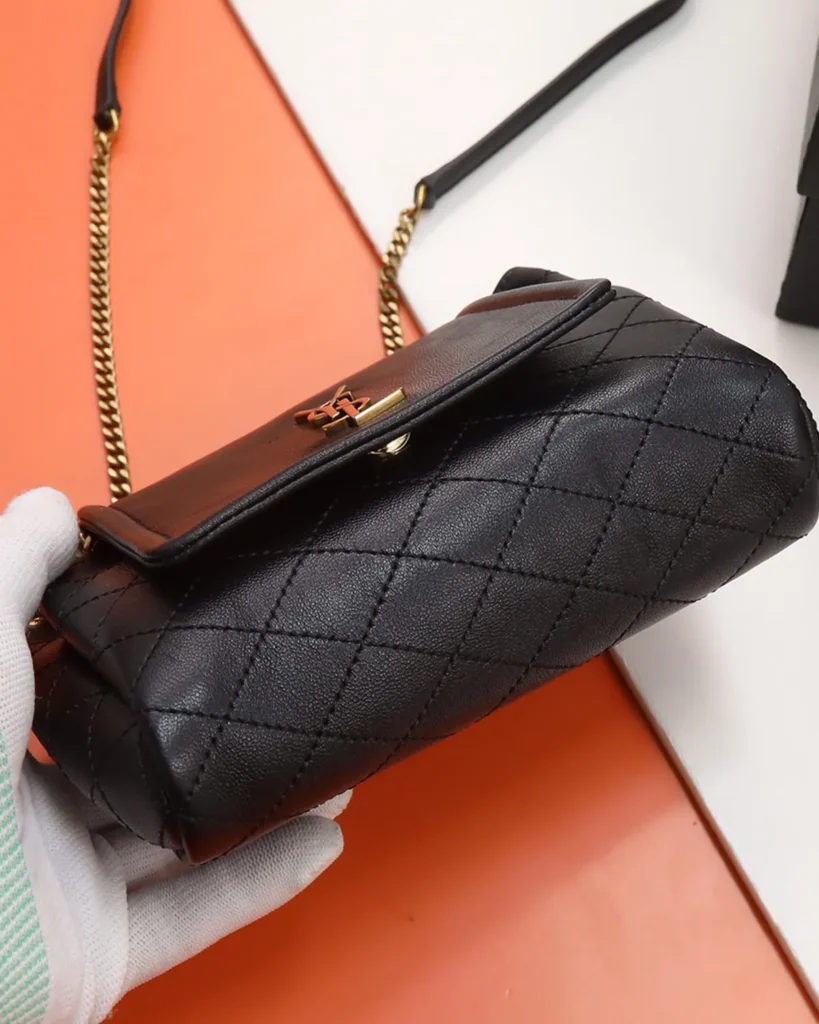 Black Diamond-Quilted Chain Flap Bag — base view