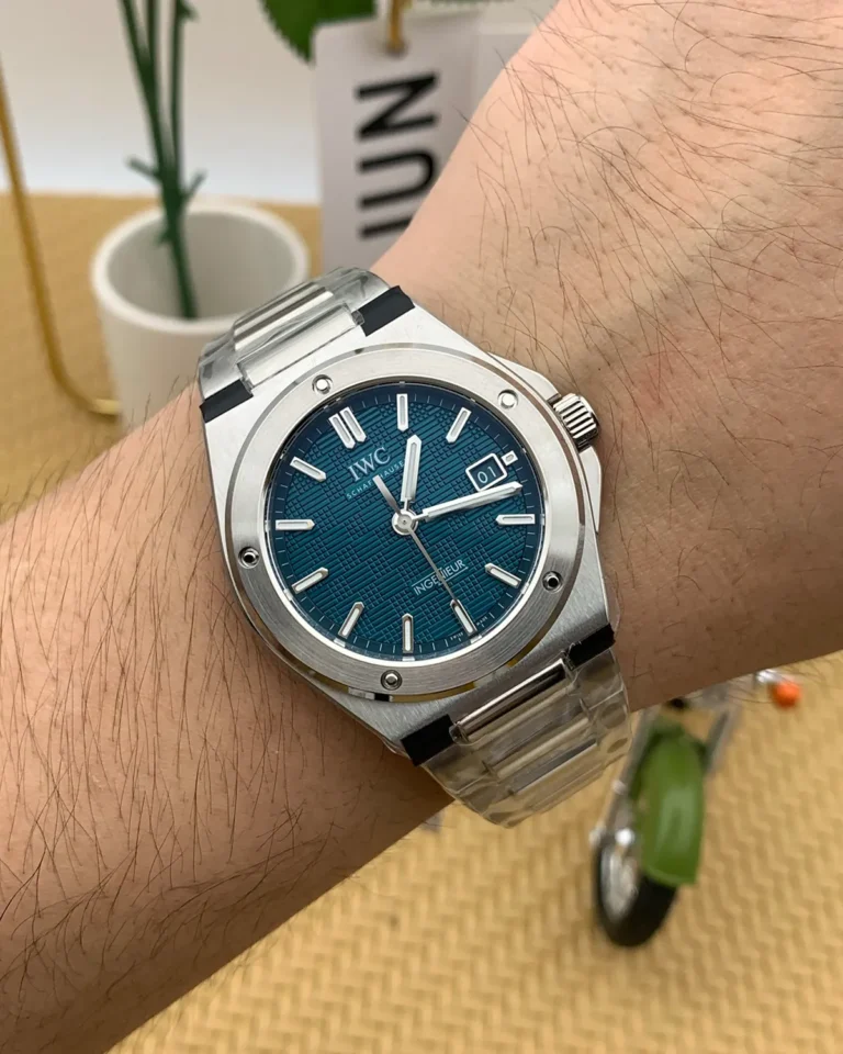 The Architect Integrated Steel Watch – Azure Blue Grid