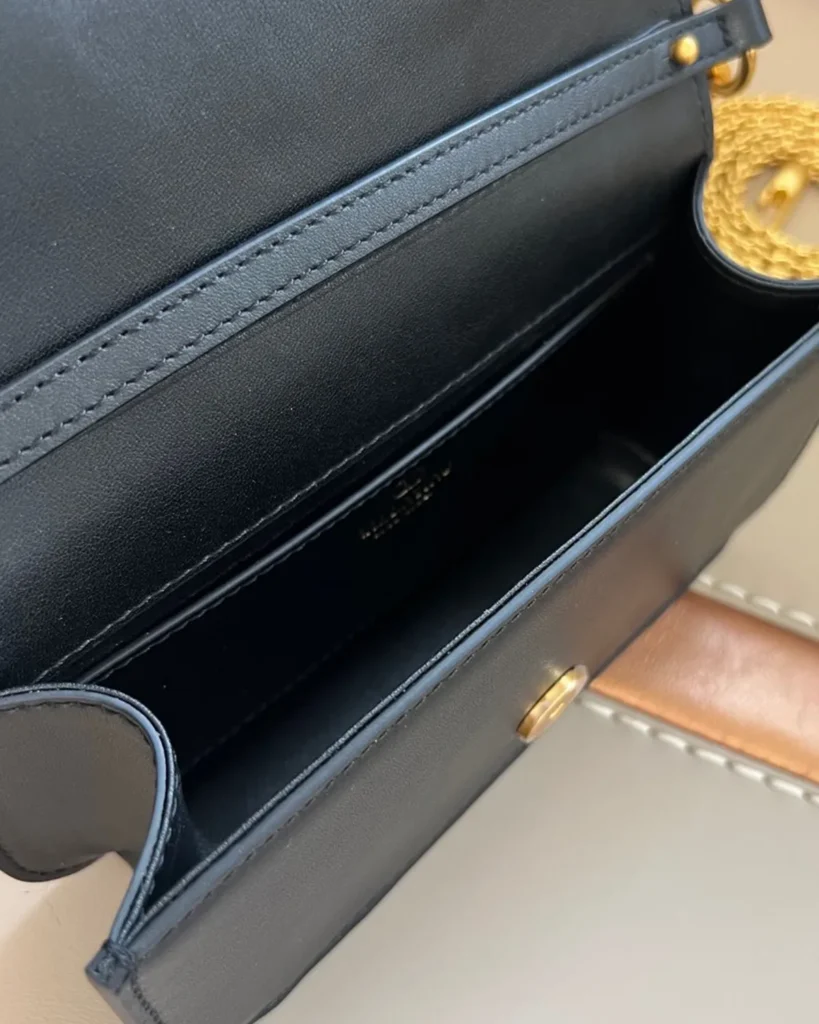 Black Stone-Detail Flap Shoulder Bag — interior view