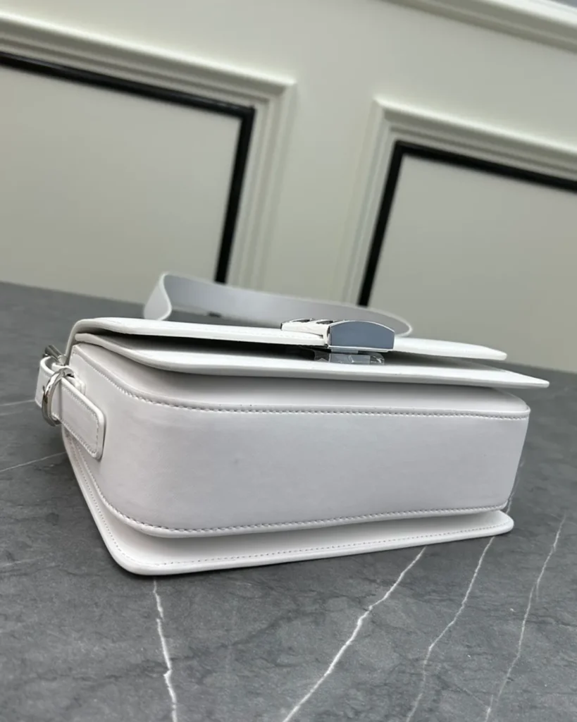 White Geometric Clasp Flap Bag — top