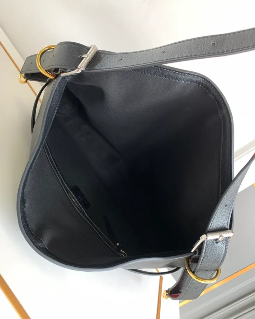 Black Red-Strap Buckle Shoulder Bag — interior