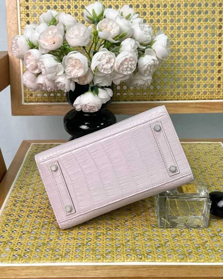 Pale Mauve Scale-Texture Top-Handle Bag — base view
