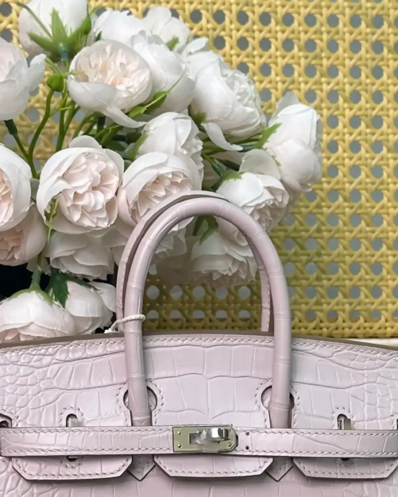 Pale Mauve Scale-Texture Top-Handle Bag — handles view