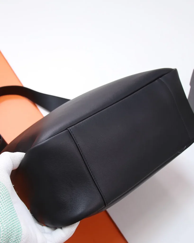 Black Curved-Top Shoulder Bag — base view
