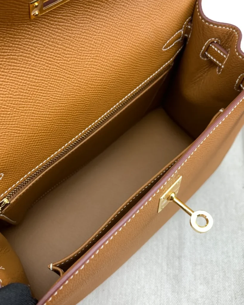 Kelly-Inspired 25 Gold Tan Structured Bag, interior zip pocket