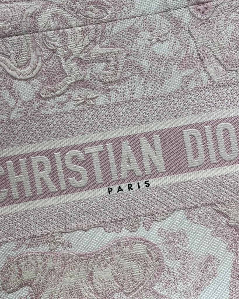 Blush Wildlife Pattern Tote — pattern detail view