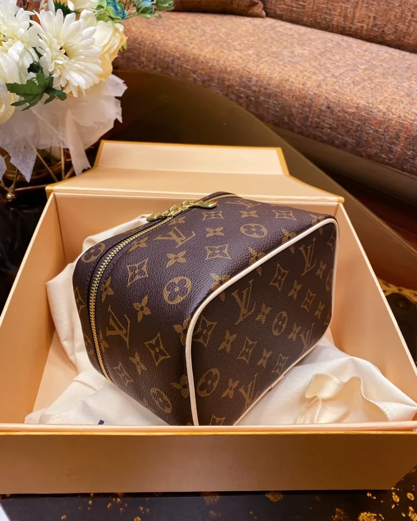 Brown Monogram Top Handle Vanity Case — base view