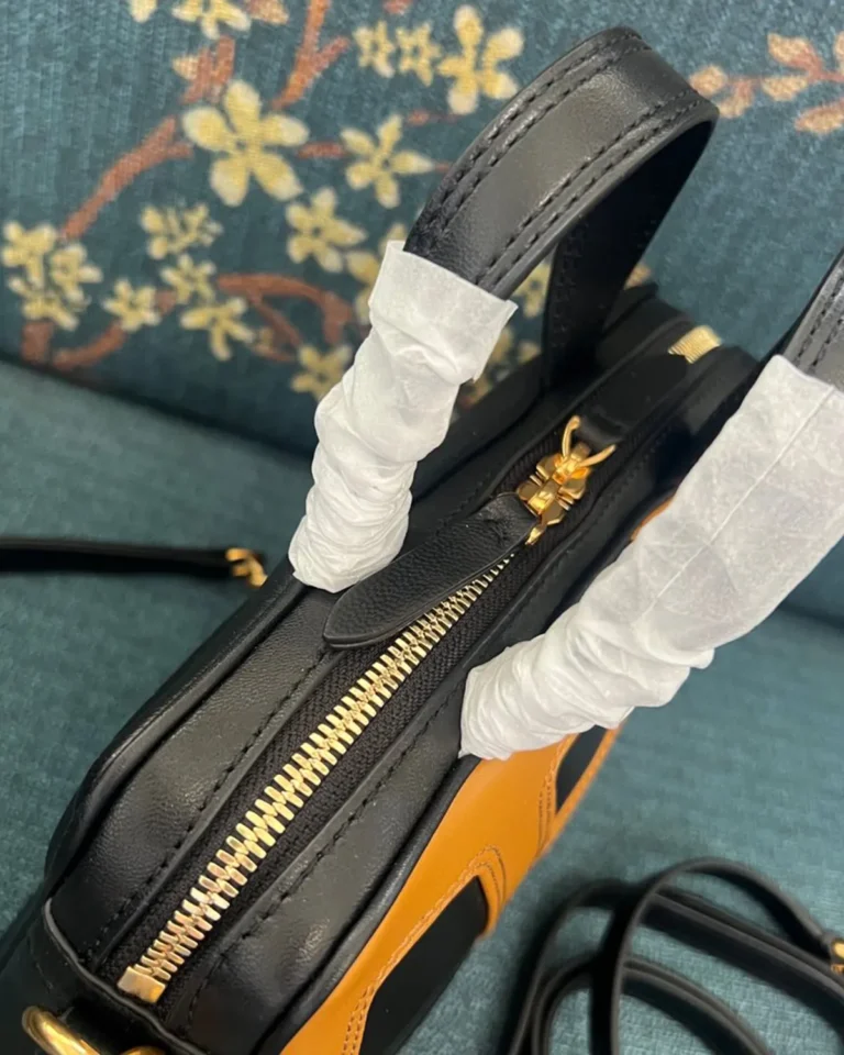 Black and Tan V-Panel Zip Top-Handle Bag — zipper view