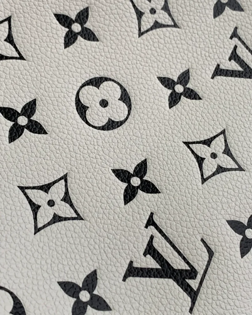 Black and White Monogram-Style Tote — pattern detail view