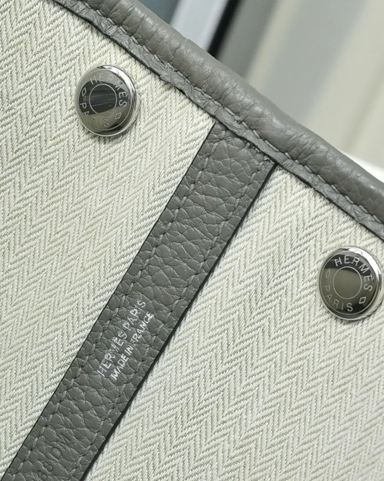 Garden Party-Inspired 30 Grey Canvas Tote, inner snap view