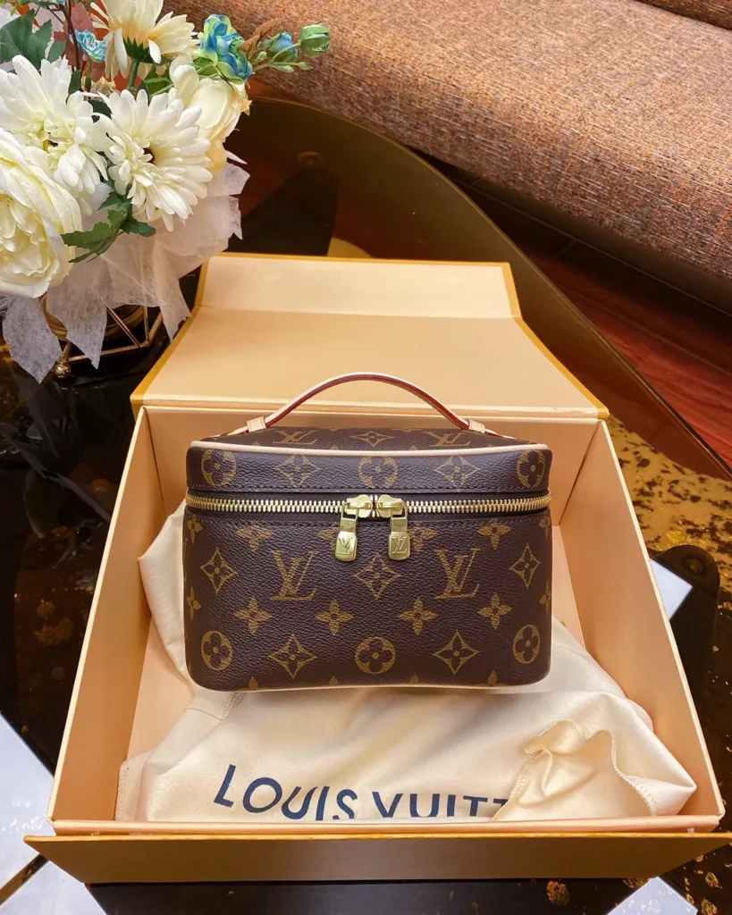 Brown Monogram Top Handle Vanity Case — front view