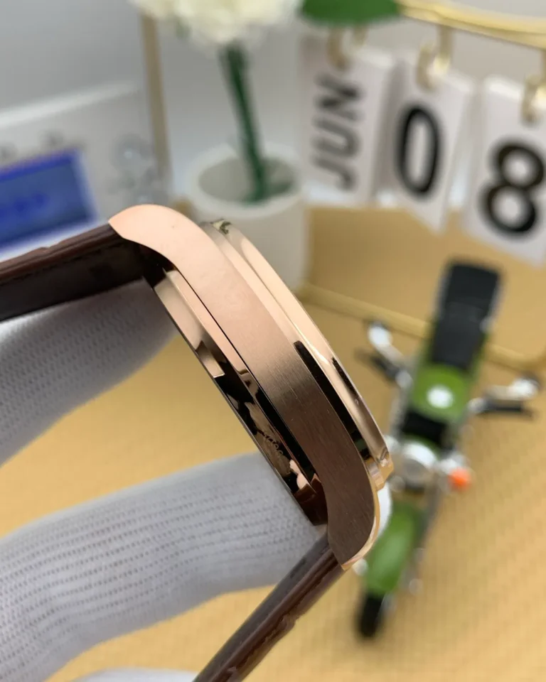 The Heritage Maritime Executive – Rose-Gold-Tone & Brown Leather