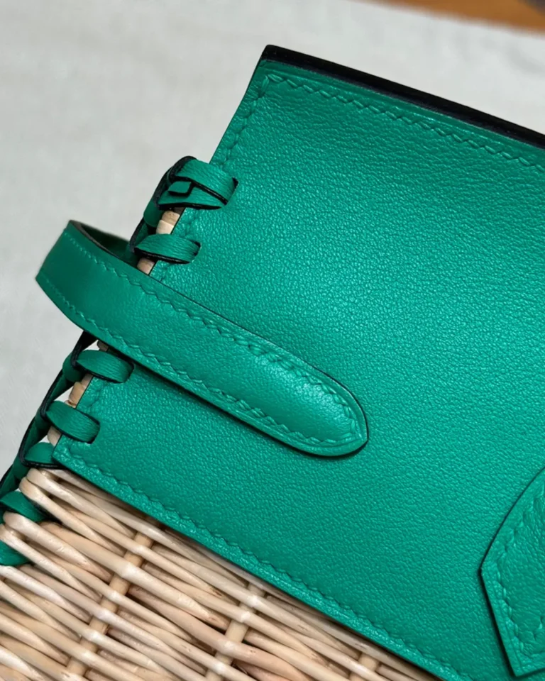 Birkin-Inspired 25 Green Woven Picnic Tote, green fastening strap close-up