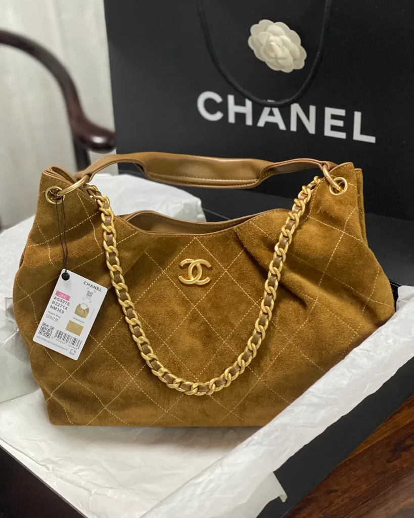 Brown Diamond-Stitched Chain Hobo Bag — front view
