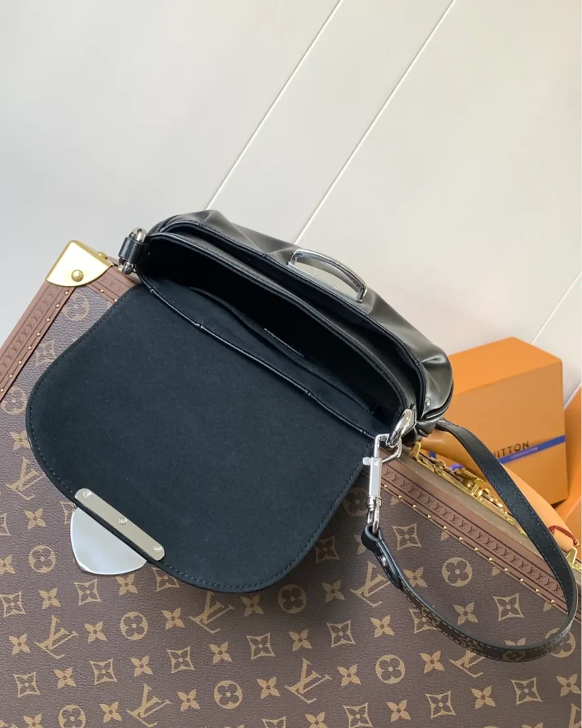 Black Gathered Flap Shoulder Bag — interior view
