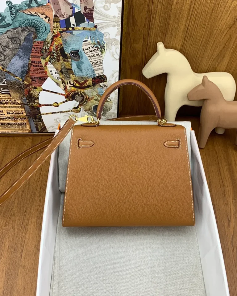 Kelly-Inspired 25 Gold Tan Structured Bag, rear panel