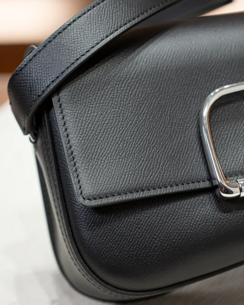 Della Cavalleria-Inspired Black Elan Saddle Bag, texture detail view
