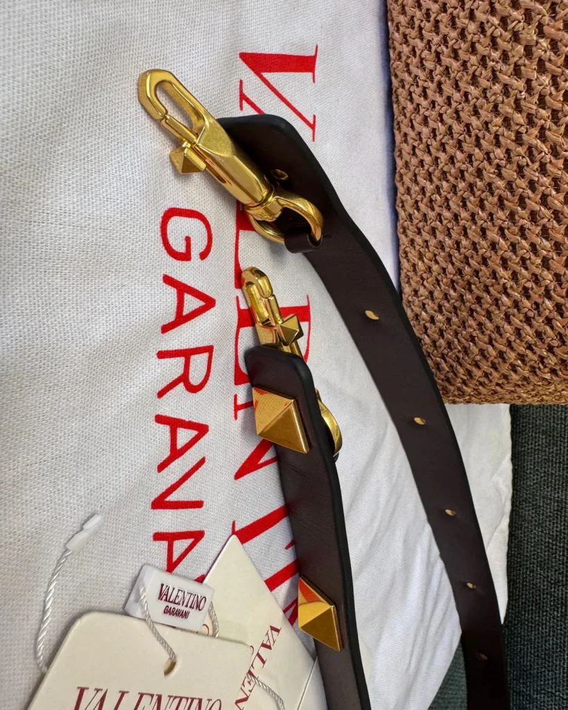 Tan Woven Top-Handle Tote — strap detail view