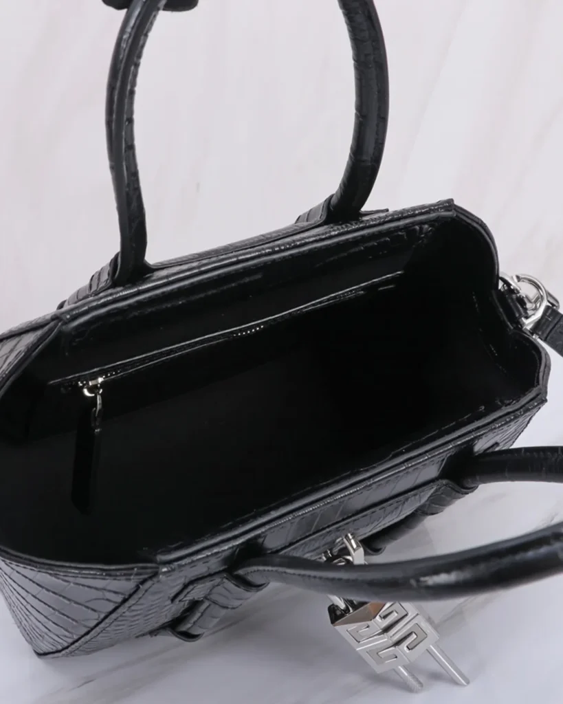 Black Scale-Texture Padlock Satchel — interior